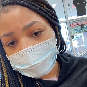 Meet your Posher, Ashley